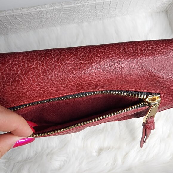 Under One Sky crimson faux leather crossbody hobo bag - Picture 10 of 10